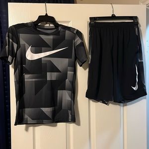 Boys Dri Fit Nike Short Set!